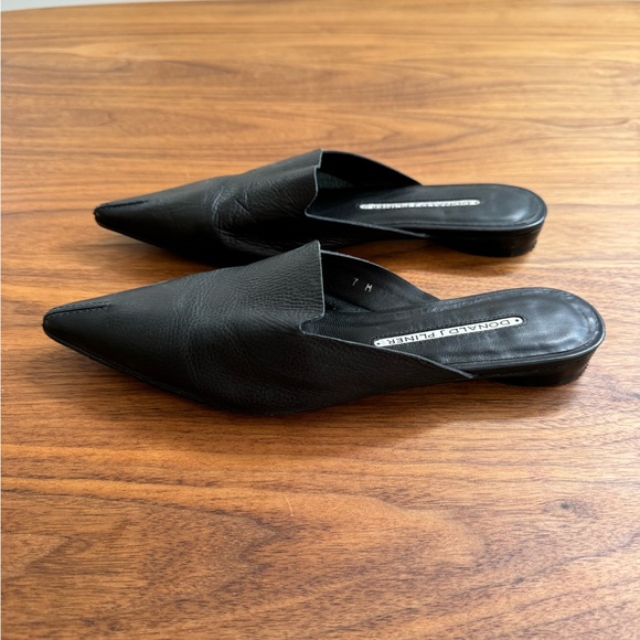 Donald J Pliner Black Leather Mules - Picture 2 of 5